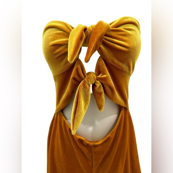 Urban Outfitters UO Maddie Velvet Tie-Front Romper - Picture 8 of 9